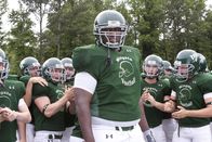 Blind Side - Die große Chance – Nach und nach wird Michael (Quinton Aaron) Teil eines College Football Programms, welches das Ziel hat, ihn zu einem erfolgreichen NFL-Profi zu machen ...