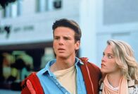 Shocker – Jonathan Parker (Peter Berg, l.); Alison (Cami Cooper, r.)