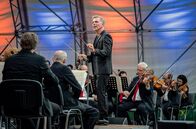 Musikalisches Prater-Picknick – Dirk Kaftan dirigiert die Wiener Symphoniker.