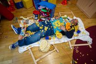 TanzAlarm – Uuups, Tom Lehel hat leider den Party-Tisch erwischt.