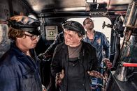 Heimatleuchten – Hinter den Kulissen von Österreichs meistgebauter Dampflokomotive fängt Roland Davids Leidenschaft neues Feuer.