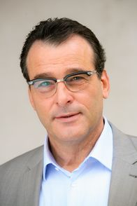 Die Rosenheim-Cops – Bernhard Brandner (Joachim Raaf ).