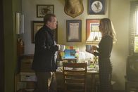 Navy CIS – Marine Sergeant John Ross (Drew Carey, l.); Jack (Maria Bello, r.)