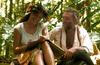 Gauguin – Tehura (Tuheï Adams, l.) und Paul Gauguin (Vincent Cassel, r.)