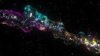 Strip the Cosmos - Im Innersten des Universums – Damit die Myriaden von Sternen in der Großen Mauer sich bilden können, sind gewaltige Mengen kollabierenden Gases nötig. Die Große Mauer ist nicht nur das massereichste Gebilde, das je entdeckt wurde, sie hat auch die höchste Konzentration von Wasserstoff im bekannten Universum.