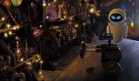WALL-E – L-R: WALL-E und Roboter Eve