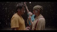 Santa in Training – (v.l.n.r.) Eddie (Antonio Sabato Jr.); Dippy (Kate Katzman); Bruno (Julio Iglesias Jr.)