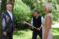 Sturm der Liebe – (v.l.n.r.) Werner (Dirk Galuba); Julius (Michele Oliveri); Charlotte (Mona Seefried)