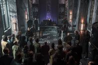 Gotham – Oswald Cobblepot (Robin Lord Taylor, Mitte)