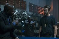 The Oath – L-R: Neckbone (Kwame Patterson) und Steve Hammond (Ryan Kwanten)