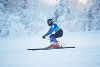 Ski alpin: Weltcup – Athlet im Rennen von Super-G, Riesenslalom, Abfahrt, alpiner Skirennfahrer