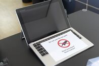 Geld her oder Daten weg! - Wie Hacker die Wirtschaft erpressen – Aus Sicherheitsgründen mussten alle Geräte stillgelegt werden.