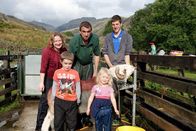 Zu Tisch ... – Zu Tisch in... Lake District Staffel 1 Folge 11 Familie Harrison züchtet Schafe Copyright: SRF/ZDF/ARTE