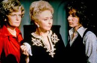 Columbo – (v.l.n.r.) Ruth Lytton (Joyce Van Patten); Phyllis Lytton Brandt (Celeste Holm); Janie Brandt (Jeannie Berlin)