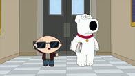 Family Guy – Stewie Griffin (l.); Brian Griffin (r.)