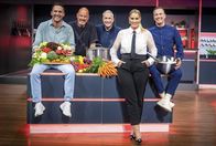 Promi Taste – (v.l.n.r.) Alexander Kumptner; Frank Rosin; Alexander Herrmann; Angelina Kirsch; Tim Raue
