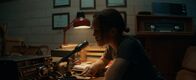 Cryptid – Lisa (Astrid Morberg) macht eine Entdeckung.