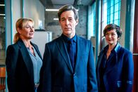SOKO Linz – (v.li.): Biggi Obergschwendter (Angelika Niedetzky), Christian Windisch (Markus Meyer).