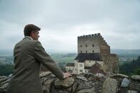 Heimatleuchten – Burgherr Carl Philip Clam-Martinic blickt auf seine Burg, Burg Clam