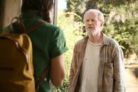 Bless This Mess – Rio (Lake Bell, l.); Rudy (Ed Begley jr., r.)