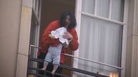 Michael Jackson - Der Jahrhundert-Prozess – "King of Pop" oder "Wacko Jacko"? Immer wieder sorgt Michael Jackson mit bizarren Auftritten für Wirbel, darunter der "Baby-Vorfall" in Berlin.