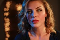The Editor – Bella (Samantha Hill)