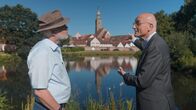 Lesch sieht Schwartz – Kirchengemeinden müssen fusionieren und Gotteshäuser liegen brach. Was in Zukunft aus Kirchen werden könnte, diskutieren Wissenschaftler Harald Lesch (l.) und Theologe Thomas Schwartz (r.).