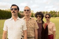 UFOs – v.l. Didier Mathure (Melvil Poupaud), Marcel Bénes (Michel Vuillermoz), Rémy Bidaut (Quentin Dolmaire) und Véra Clouseau (Daphné Patakia)