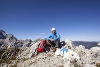 Hunde in den Bergen – Michael Dorn und Hund Snoopy