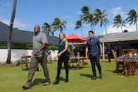 Hawaii Five-0 – Müssen ermitteln, als Ben Nakano, der Bruder des vielversprechenden Boxtalents Luke, umgebracht wird: Grover (Chi McBride, l.), Abby (Julie Benz, M.) und Chin (Daniel Dae Kim, r.) ...