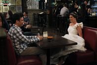 How I Met Your Mother – Haben Ted (Josh Radnor, l.) und Victoria (Ashley Williams, r.) noch eine Chance?