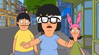 Bob's Burgers – Tina (M.) leidet sehr stark unter pubertärem Herzschmerz. Gene (l.) und Louise (r.) versuchen, ihre große Schwester aufzuheitern. Mit Erfolg?