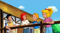 Bibi und Tina – Emily (2.v.r.) freut sich, dass sie bald ein eigenes Fohlen bekommt.
