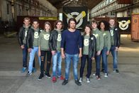 Checkpoint – Moderator Tommy Scheel mit dem Checkpoint-Team