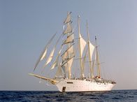 Unter weißen Segeln – MDR Fernsehen UNTER WEIßEN SEGELN - TRÄUME Uhr. Die majestätische "Star Flyer".