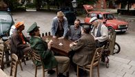 Neues aus Büttenwarder – v.l.n.r.: Kuno (Sven Walser), Dorfpolizist Peter (Uwe Rohde), Adsche (Peter Heinrich Brix), Jürgen Seute (Dirk Martens), Bürgermeister Griem (Jürgen Uter), Onkel Krischan (Hans Kahlert)