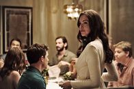 The Invitation – Eden (Tammy Blanchard) bittet zum Abendessen.