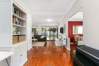 Unser Traumhaus: Umzug oder Umbau? – Renovierter Raum