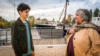 Die Pfefferkörner – Tarun (links) hat Besuch von seiner Oma Amisha aus Indien.