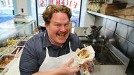 Man vs. Food - Die XXL-Challenge! – (4. Staffel) - Casey Webb