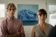 Toxic – Am Boden zerstört: Felipe Castro als Julien, Camille Figuereo als Nicole