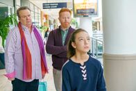 Modern Family – In the back L-R: Cameron Tucker (Eric Stonestreet) and Mitchell Pritchett (Jesse Tyler Ferguson) In front: Lily Tucker-Pritchett (Aubrey Anderson-Emmons)