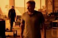 Blade Runner 2049 – K (Ryan Gosling, l.) und Rick Deckard (Harrison Ford)