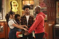 Superior Donuts – Superior Donuts (2017)