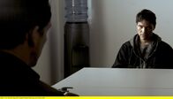 Oderbruch – Roland Voit (Felix Kramer, li.) verhört Sebastian Wieczorek (Sebastian Urzendowsky)