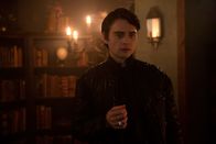 Salem – Versammelt die Hexen aus allen Ecken der Welt in Salem, um dem Dunklen Lord zu dienen: Sebastian (Joe Doyle) ...