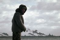 Der Rückweg – Die Beziehung zwischen Lena (Svetlana Belesova) und ihrer Mutter, die von Leningrad aus unterwegs sind, wird durch eine Lüge auf die Probe gestellt.