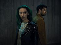The Gifted – (2. Staffel) - The Gifted - Lorna (Emma Dumont, l.); Marcos (Sean Teale, r.)