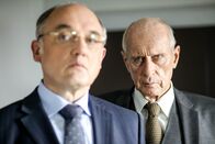 Janus – Karl Fischer (Dr. Lorenz Laudon), Heinz Trixner (Senior).