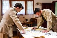 Operation Seawolf – Cmdr. Race Ingram (Frank Grillo, re.) und Capt. Ron Haskel (Edgar Damatian)